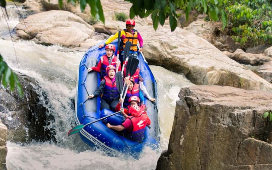 Kuala Lumpur: Taman Negara National Park Teras Waterfall - From Kuala Lumpur to Taman Negara: the long, scenic start