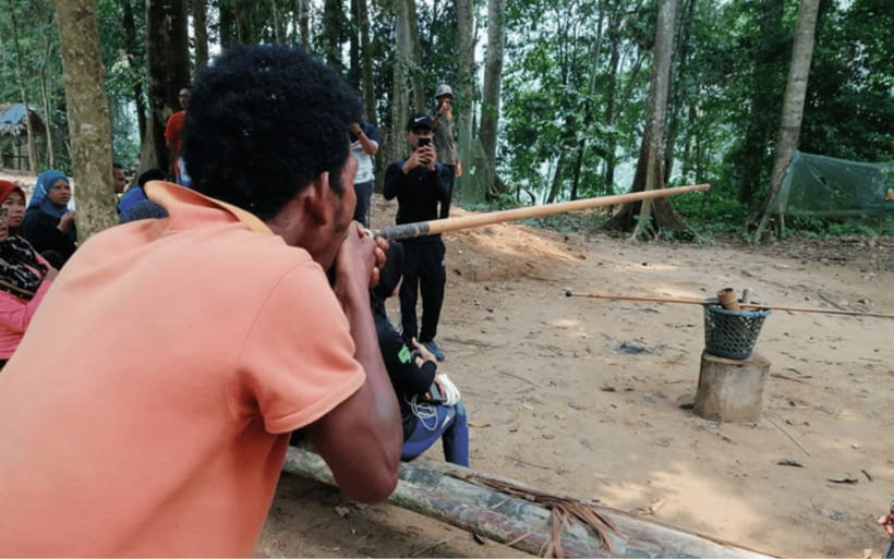 Kuala Lumpur: Taman Negara National Park Teras Waterfall - Orang Asli village visit: traditions, hunting, gathering, and respectful photos