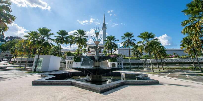 Kuala Lumpur: Temple & Shrine Private Half Day Tour - Price and value: why $47 per person can make sense here