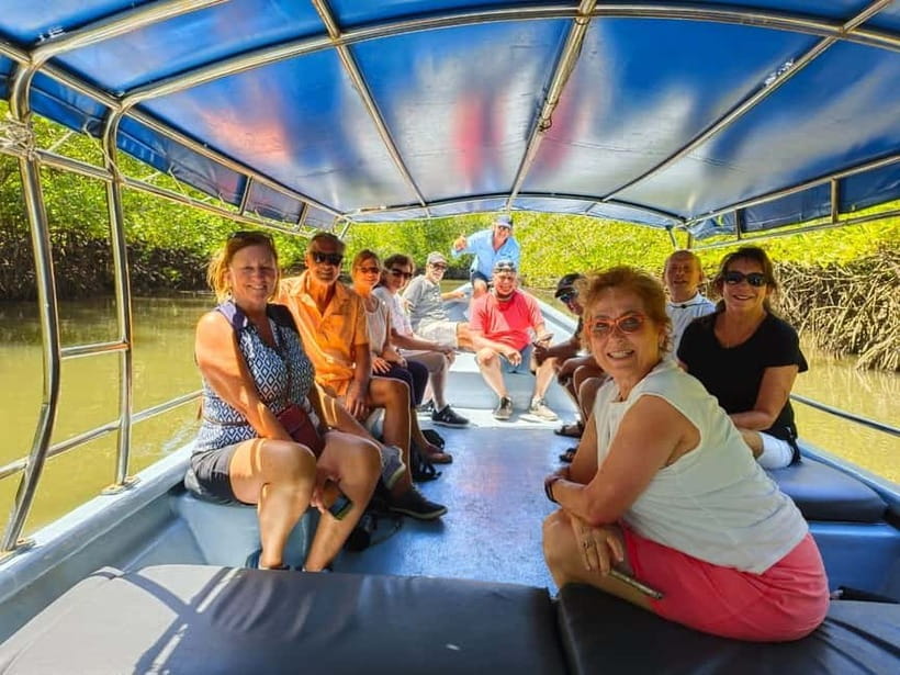 Langkawi: Iconic Landmarks & Natural Wonders Guided Tour - A 6-hour Langkawi hit list, built for real time