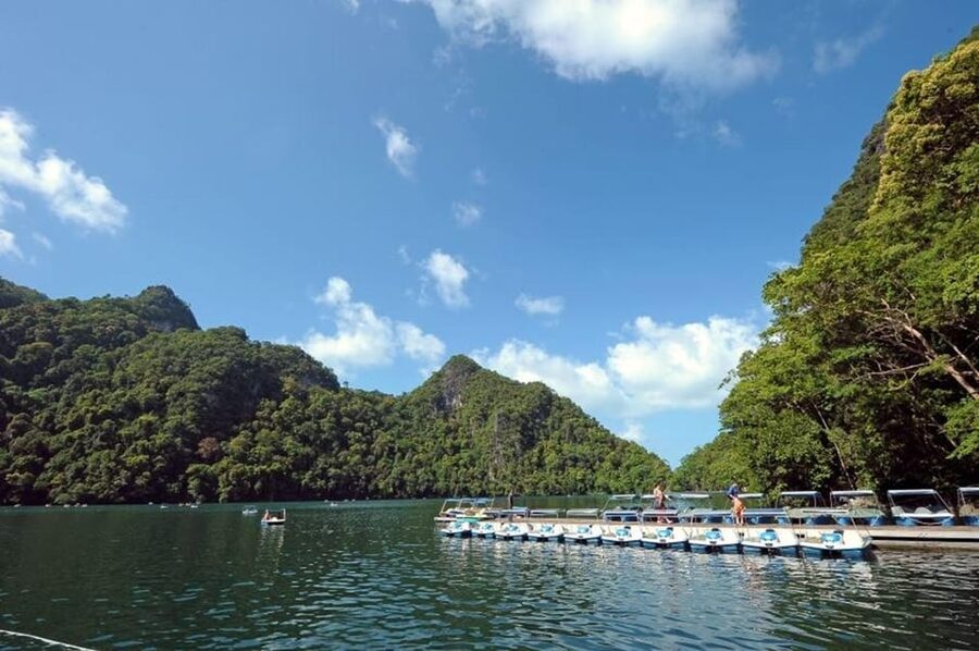 Langkawi: Island Hopping Shared Boat Tour - Starting at McDonald’s Underwater World, then out to Jeti Teluk Baru