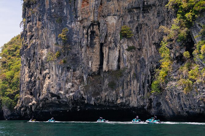 Langkawi Jet Ski Tour Bronze Package 2 Hours - Riding the Jet Ski in Langkawi: Handling Waves, Staying Calm, and Listening Close