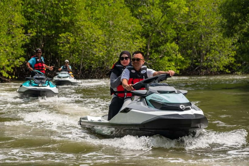 Langkawi: Jet Ski Tour UNESCO Kilim Geopark Free Video - Selat Panchor Cave exploring and the waterfall inside