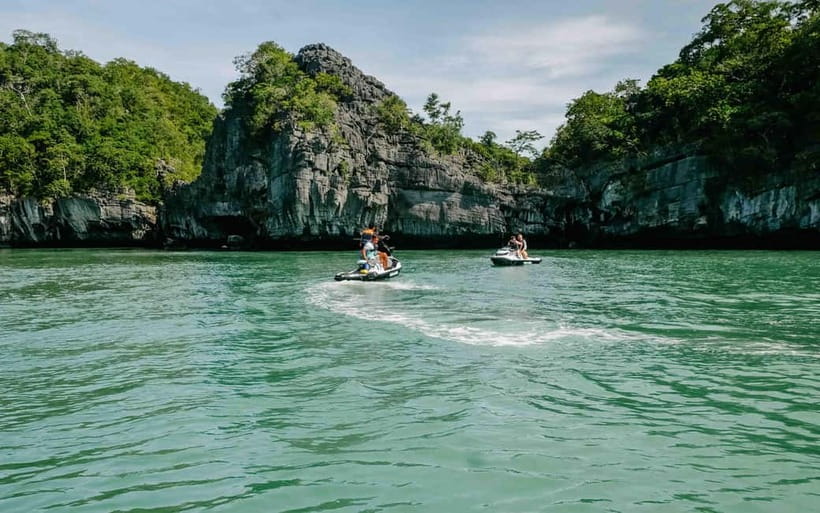 Langkawi: Jet Ski Tour UNESCO Kilim Geopark Free Video - Panoramic views of Kilim Geopark and Gorilla Mountain