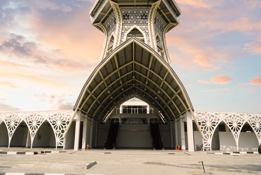 Langkawi: Maha Tower Langkawi Admission Ticket - The Transparent Skywalk: The Thrill Moment Over the Edge