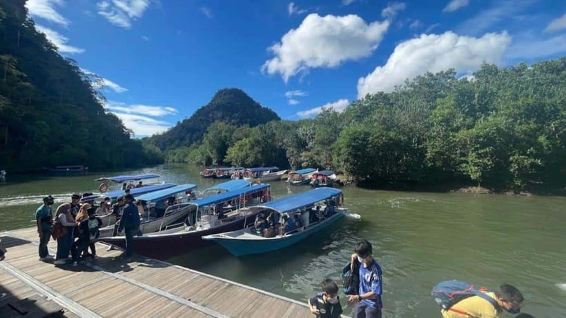 Langkawi:Mangrove Tour Private VIP Boat - Andaman Sea time, Shoes Island, Kilim Wall, and the beach drop