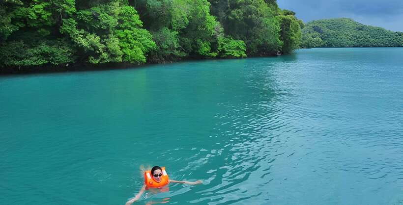 Langkawi: Mangrove Tour with Kilim Geoforest Park & Bat Cave - The island beach swim: the best payoff for your tired legs