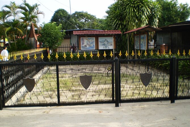 Langkawi Myth & Legend Tour MahsuriTomb TelagaTujuh BerasTerbakar - Atma Alam Batik Village: craft you can actually see and buy