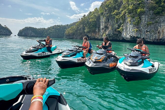Langkawi : Premium Jet Ski Tour Including Dayang Bunting Island - Guides, Safety, and Why the Small Group Size Matters