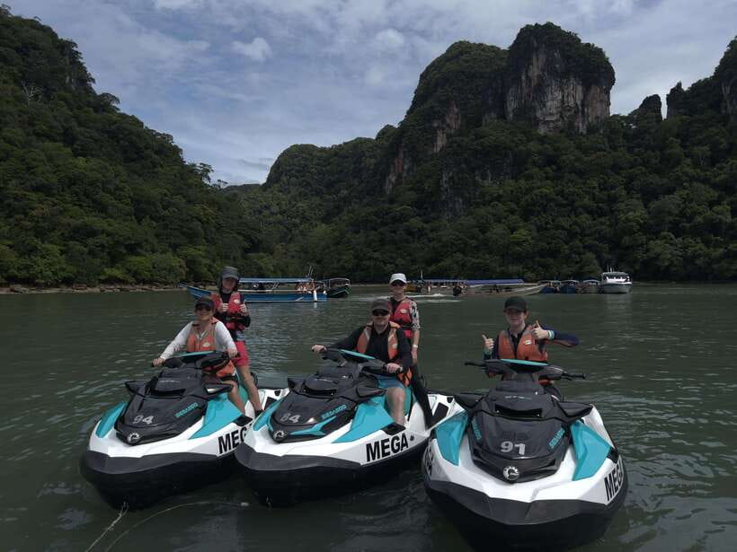 Langkawi: Premium UNESCO Geopark Jet Ski Tour of 8 Islands - Getting the controls on a premium jet ski route in Langkawi