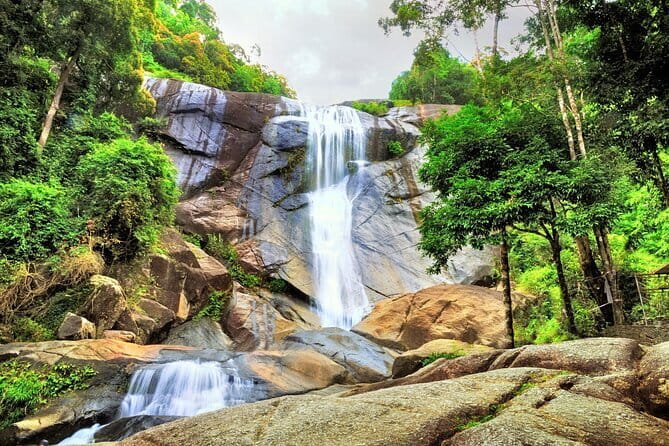 Langkawi Sightseeing Tour Including Cable Car And Sky Bridge - Oriental Village for Food, Practical Shopping, and Handy Facilities