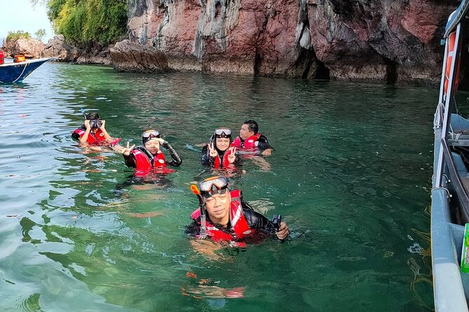Langkawi Tour A - Land Tour & Pulau Dangli Snorkeling - Pantai Cenang at sunset: the classic Langkawi finish