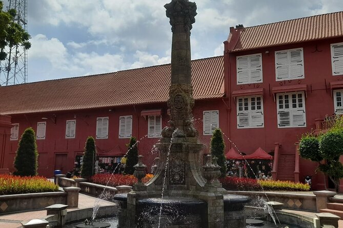 Malacca Day Tour from Kuala Lumpur - Stadthuys and the Red Square vibe in Dutch government times