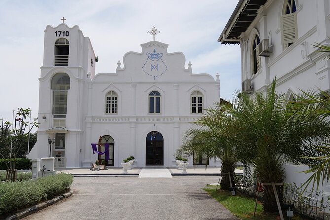 Malacca UNESCO "World Heritage Site" Day Trip with Lunch from KL - Churches that mark big eras: St. Francis Xavier and St. Paul’s Hill