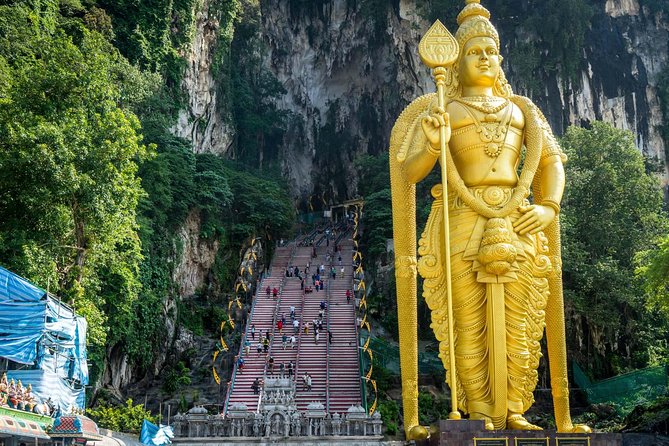 Malaysia Countryside and Batucaves from Kuala Lumpur - Batik Chong and Jadi Batek: Watching Malaysian Fabric Get Made