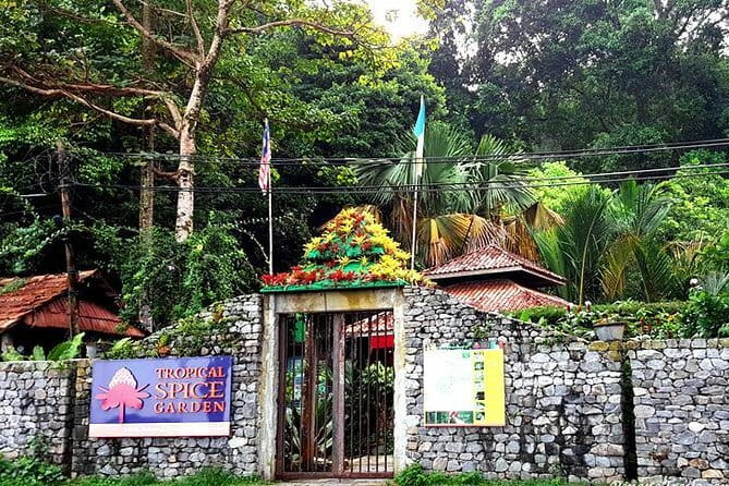 Malaysia: Penang Tropical Spice Garden Guided Tours Tickets - The café payoff at Teluk Bahang and the Straits of Malacca