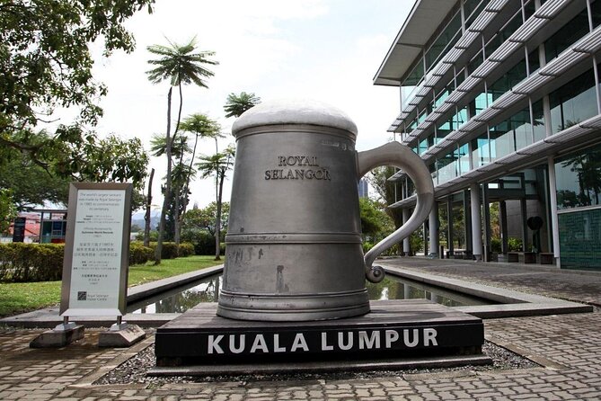 Malaysia's Countryside & Batu Caves Tour - Batu Caves, limestone steps, and what to expect in an hour