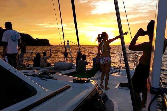 Manta Blu Sunset Cruise @ Langkawi with Dinner & Free Flow Drinks - Crew and comfort: why the evening feels well run