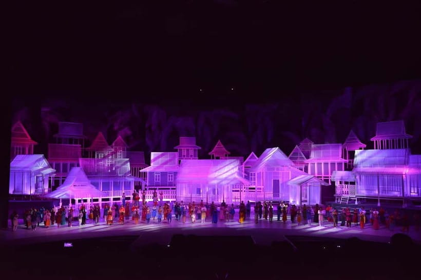 Melaka: Encore Melaka 70 mins Live Performance Ticket - Who Should Book This, and Who Might Prefer Something Different
