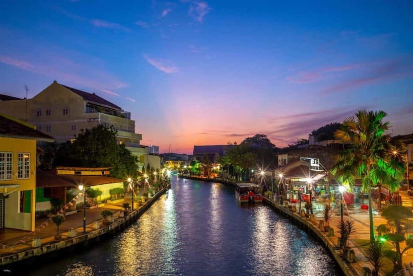 Melaka: Melaka River Cruise E-Ticket - Landmarks Along Sungai Melaka: Stadthuys, Church Views, and Bridges