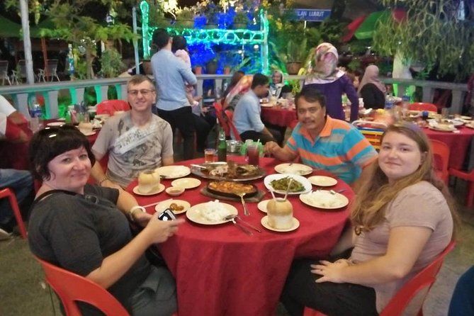 Nature’s Wonders: Kuala Selangor Fireflies & Hot Springs Tour - Sri Shakti Temple: short, photo-focused, and time-dependent