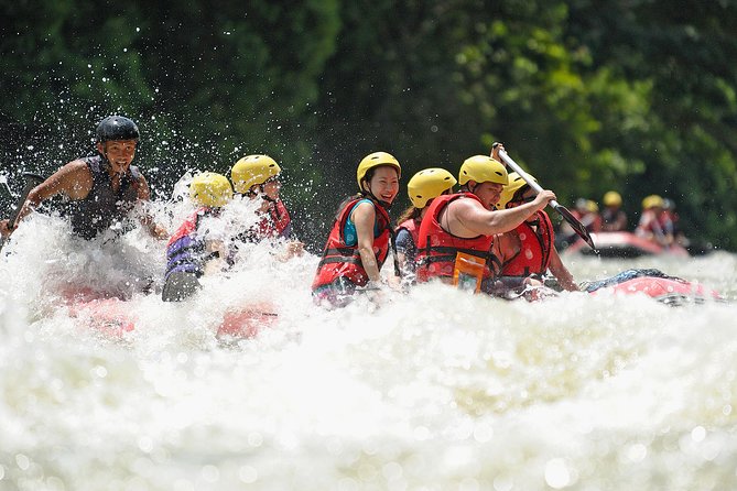 Padas River White Water Rafting from Kota Kinabalu (Grade 3 & 4) - Lunch at Rayoh and the logistics that help you recover