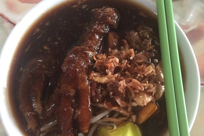 Penang: Afternoon Walking Foods Tour - Muntri Street and George Town heritage: murals, architecture, and feng shui cues