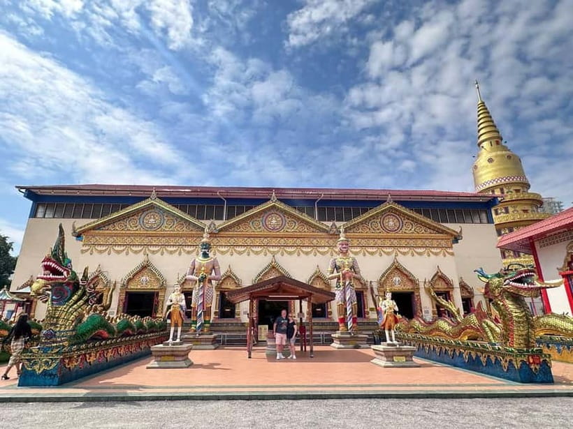 Penang: Fascinating 5-Hour Private Local Tour - Kek Lok Si Temple: the giant Guanyin moment