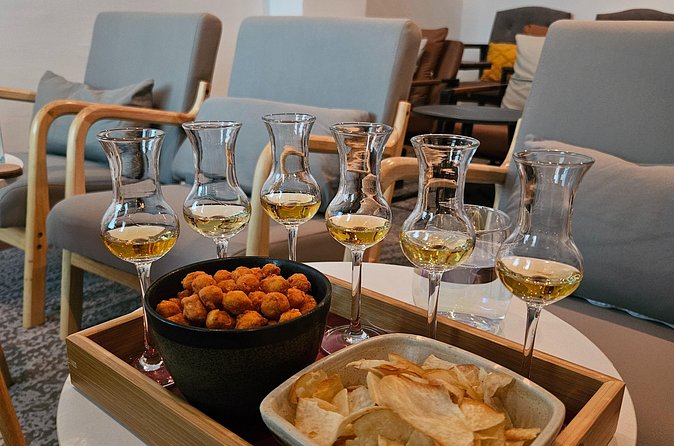 Penang Whisky Tasting Masterclass & Specialty Bar Experience - The Welcome Cocktail and Snacks, a Calm Start to a Spirited Session