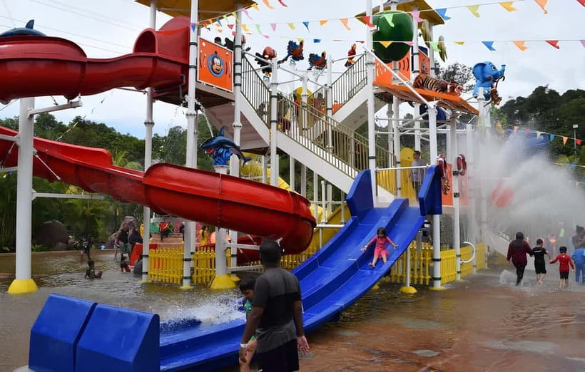 Perak: Bukit Merah Laketown Waterpark Admission Ticket - Laketown Waterpark in Perak: What You’re Really Buying for $6