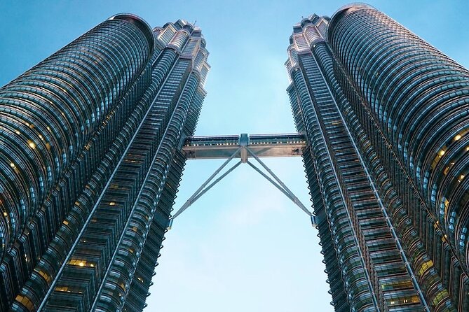 Petronas Twin Tower Skybridge View & Dining Experience Tour with Local Host - Petronas Rules That Actually Affect Your Day (Dress, Bags, Photos)