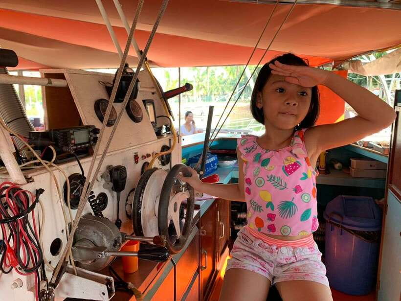 Port Dickson: Dragon Sunset Cruise with Salt Water Jacuzzi - Karaoke at sea: a free mood booster (and what to bring)