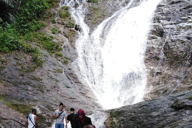 Private: Cameron Highlands 2 days 1 night Trip - Day 1: Lata Iskandar waterfall, then tea estate time