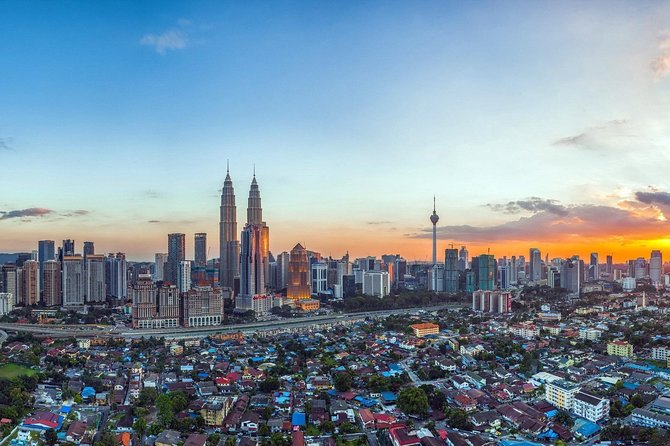 Private Full Day Kuala Lumpur City Tour with the Batu Caves - How the 9am start shapes your whole KL day