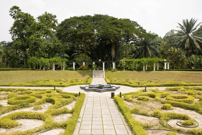 Private Half-Day Kuala Lumpur City Exploration Tour - Taman Orkid Kuala Lumpur: a 30-minute reset