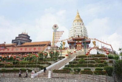 Private Half-Day Penang Hill and Kek Lok Si Temple Tour
