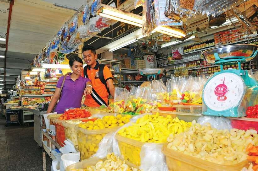 Private Half Day Penang Tasty Local Street Food Tour - Penang street food is the main show, and a guide keeps it fun