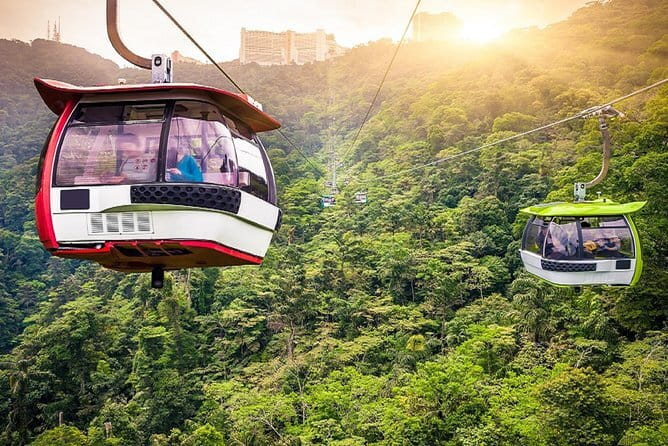 Private Kuala Lumpur City Tour : Petronas Twin Tower & Batu Caves - Central Market and Taman Botani Perdana: Shopping, Souvenirs, and a Green Reset