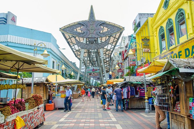 Private Kuala Lumpur Night Market And Food Tour - Chinatown lanes and Petaling Street shopping you can actually enjoy