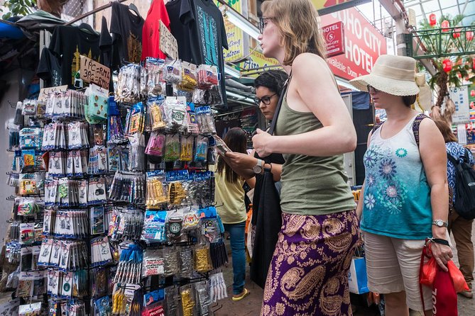 Private Kuala Lumpur Night Market And Food Tour - Central Market: an indoor bazaar break from the street