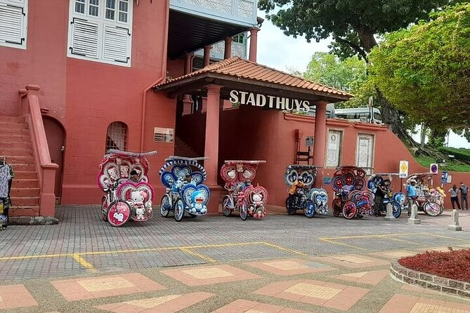 Private Malacca Day Tour from Kuala Lumpur - Red Square (Dutch Square), Stadthuys area: a simple spot with big context
