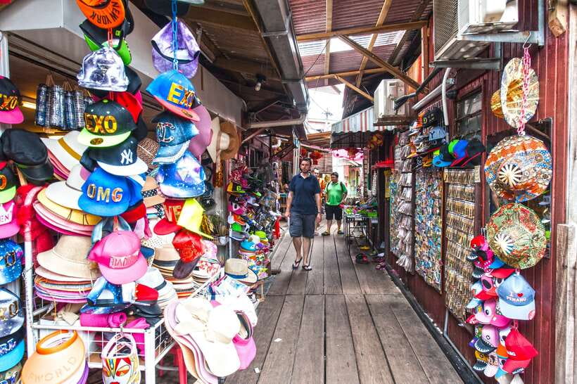 Private Penang City Tour with Kek Lok Si Temple - Penang Street Art: A Modern Contrast to Sacred Spaces