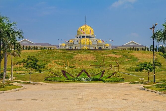 Private Shore Excursion from Klang Port to KL city tour - Istana Negara, National Monument, and Independence Square in one civic sweep
