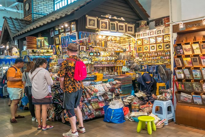 Private Tour: Half-Day Shopping and Market Exploration in Kuala Lumpur - Jalan Masjid India: a short, local street market hit