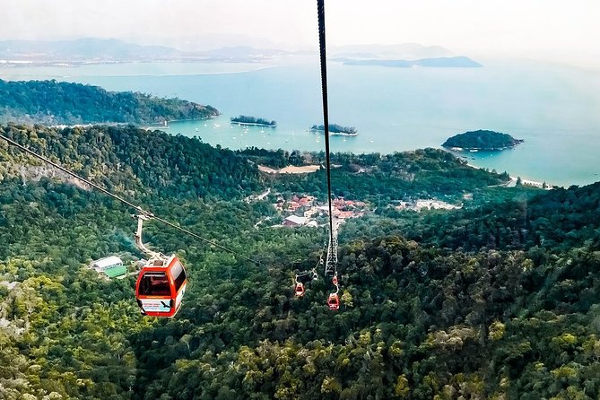 Private Tour in Langkawi with SkyBridge and Langkawi Cable Car - Langkawi Sky Bridge: the 82 m pylon walk (and what it really feels like)