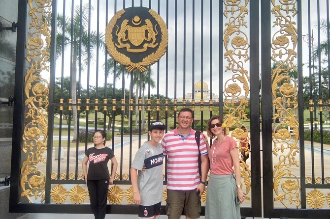 Private Tour Kuala Lumpur Shore Excursion Include Batu Caves - Batu Caves: UNESCO-listed, and the part you should plan for