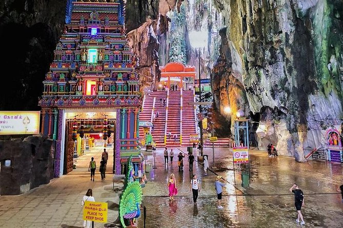 Private Tour Kuala Lumpur with Petronas Twin Towers Observation Deck & Batu Cave - How the 8-hour private pace usually feels