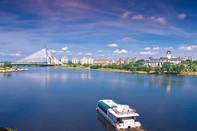 Putrajaya City Tour with Batu Caves & Sight Seeing Cruise - Lake Putrajaya Cruise: 45 Minutes for Bridge Photos From Water Level