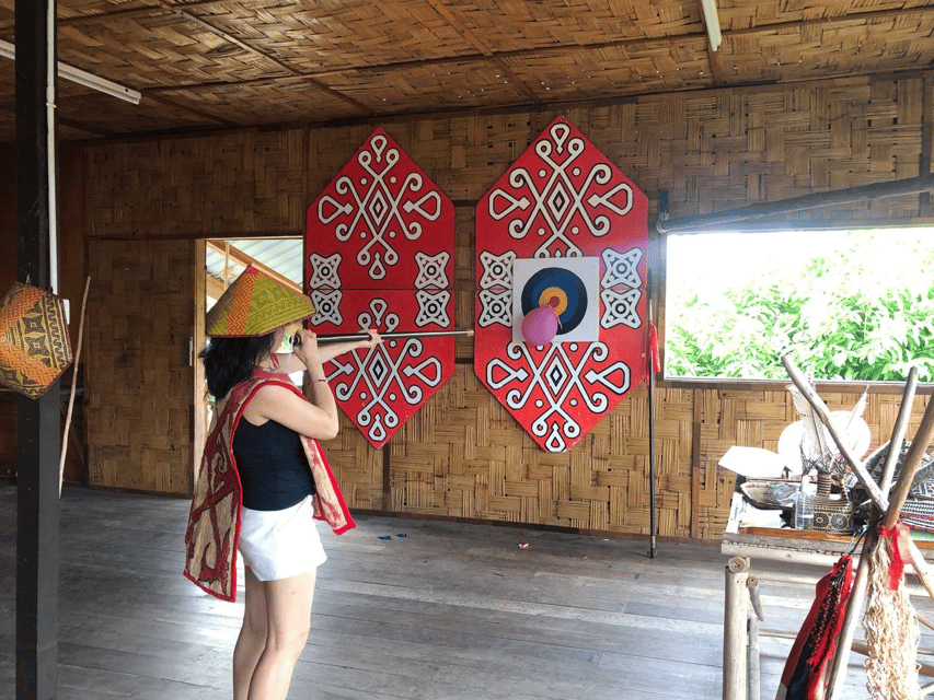 Sabah : Koisaan Cultural Village - Magagung and Sumazau: traditional rhythm you can feel