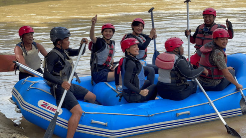 Sabah: White Water Rafting Grade 3-4 at Padas River - The early start and the old train ride to Pangi Railway Station
